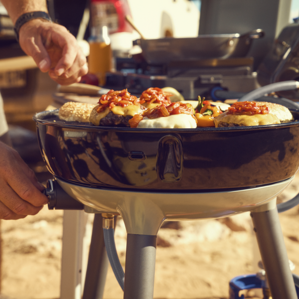 cadac-carri-chef-40-bbq-chef-pan-combo-39760262201578_600x600_crop_center.png
