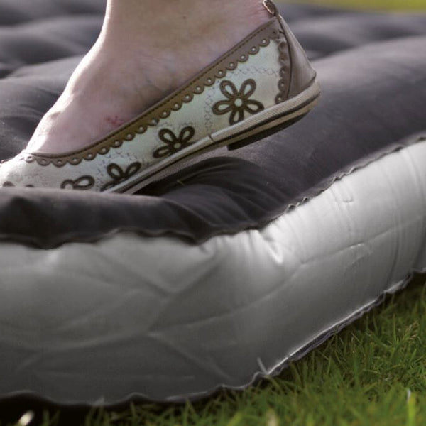 outwell-flock-classic-single-airbed-with-pillow-pump-39676669034730_600x600_crop_center.jpg